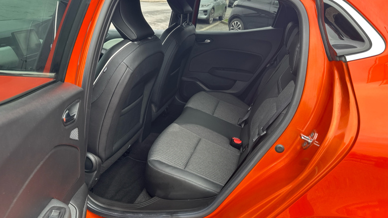 Renault Clio 1.0 TCe 90 Techno 5dr Petrol Hatchback